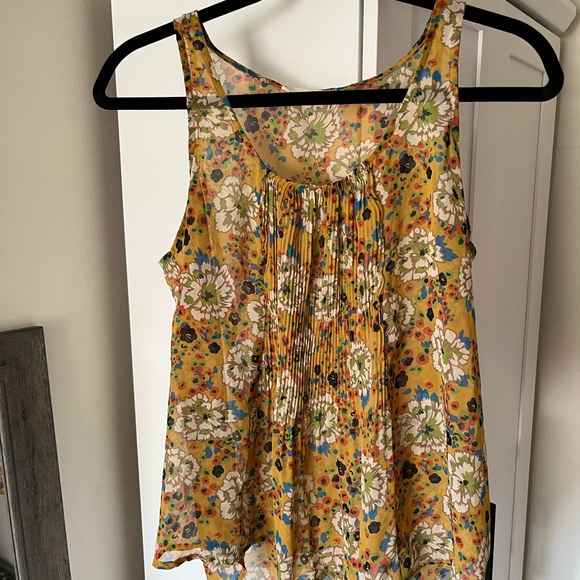 Lush Floral Print Tank Top - Picture 5 of 7